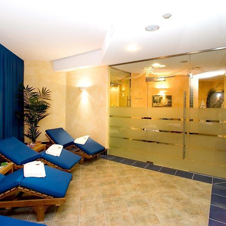 Hotel & Wellness Fra I Pini Lignano Sabbiadoro Extérieur photo