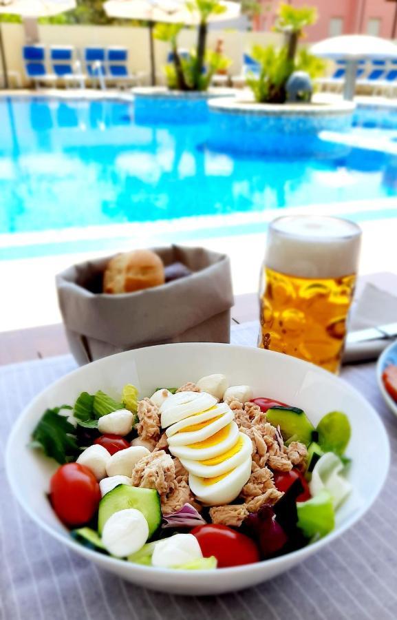 Hotel & Wellness Fra I Pini Lignano Sabbiadoro Extérieur photo