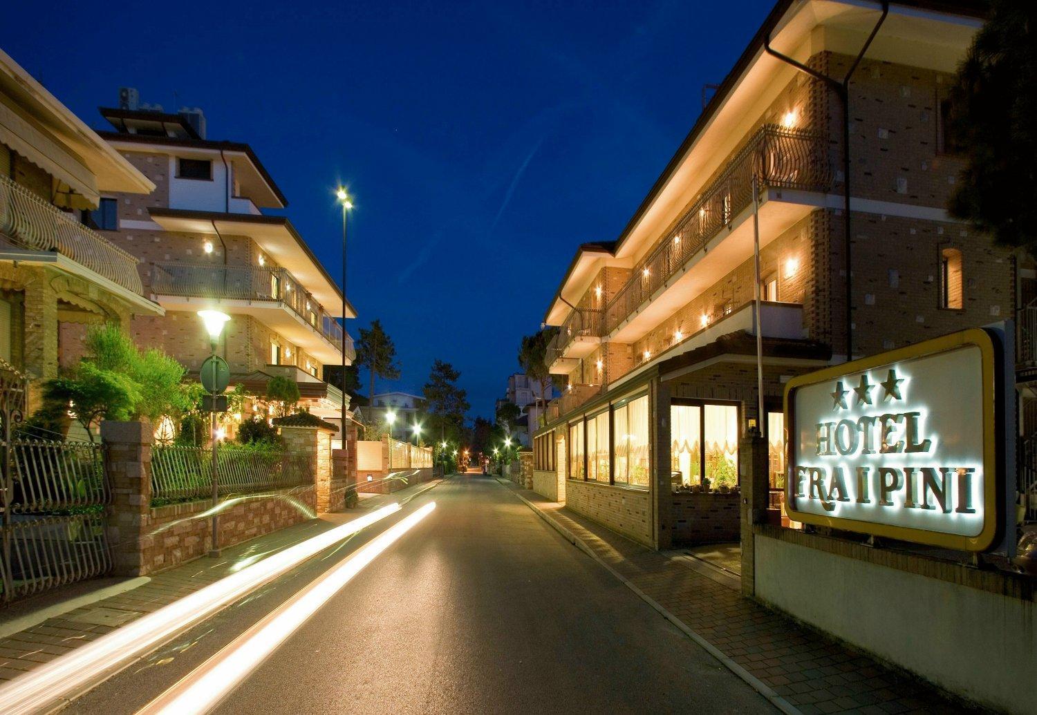 Hotel & Wellness Fra I Pini Lignano Sabbiadoro Extérieur photo
