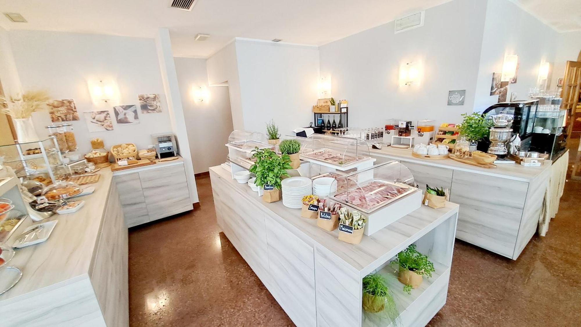Hotel & Wellness Fra I Pini Lignano Sabbiadoro Extérieur photo