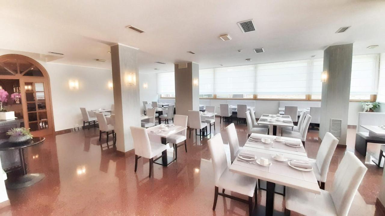 Hotel & Wellness Fra I Pini Lignano Sabbiadoro Extérieur photo